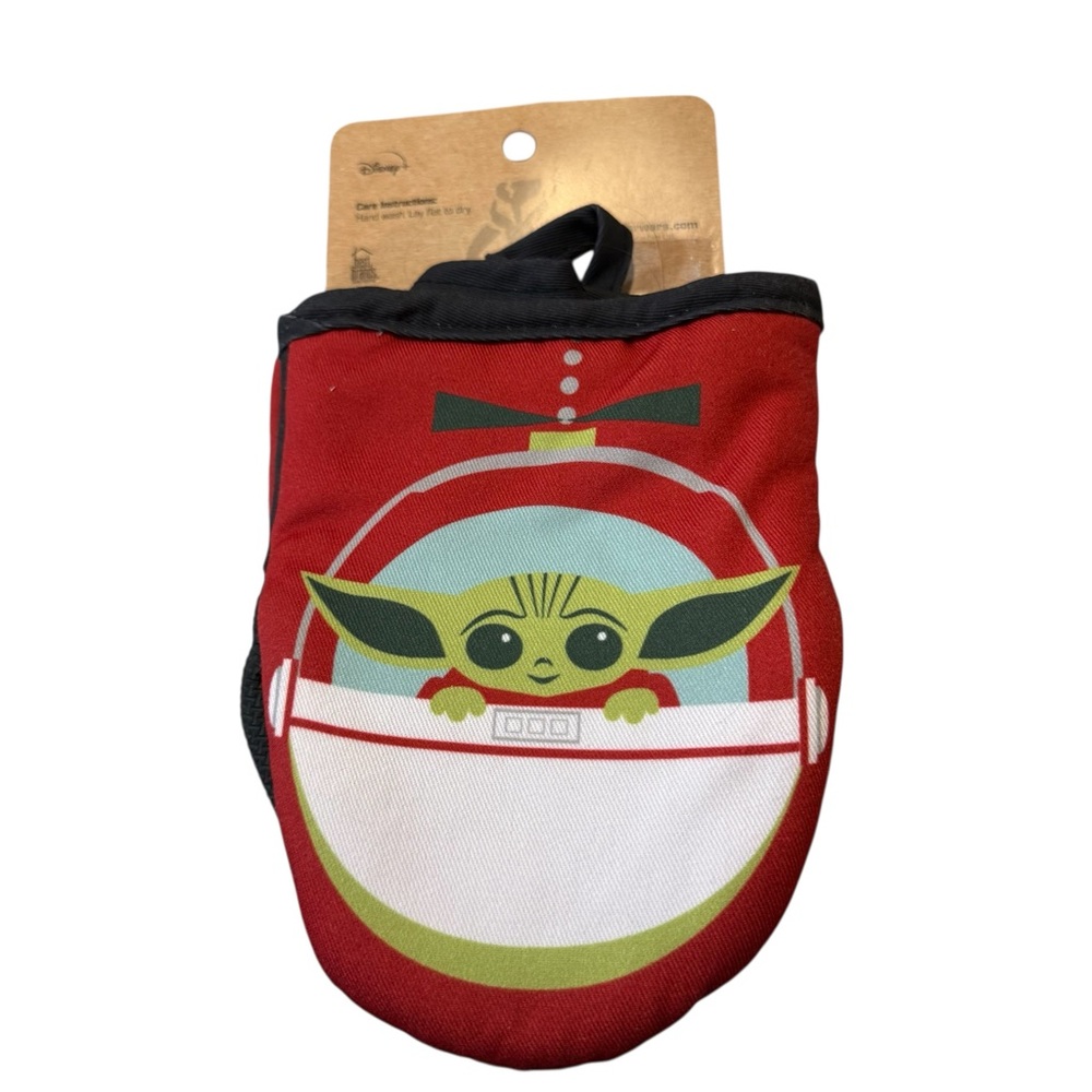 2 Pk. Star Wars Red Baby Yoda Mini Oven Mitts NWT